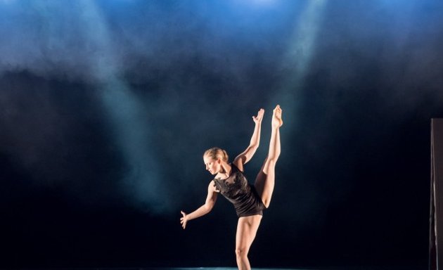 Photo of Nomi Dance Company