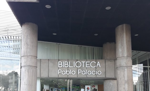 Foto de Biblioteca Pablo Palacio
