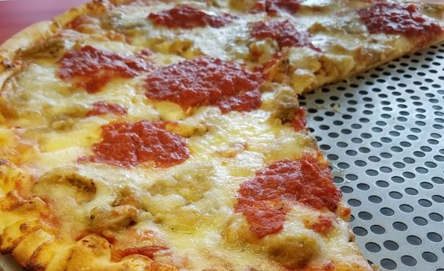 Photo of Legend's Pizza