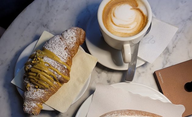 foto l' Antico Forno di Piazza Trevi