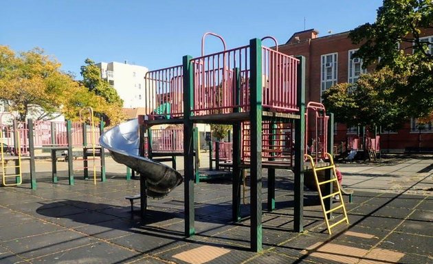 Photo of Kelly Park Playground