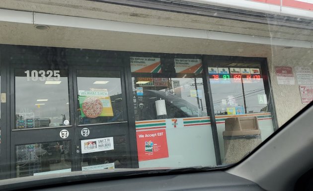 Photo of 7-Eleven