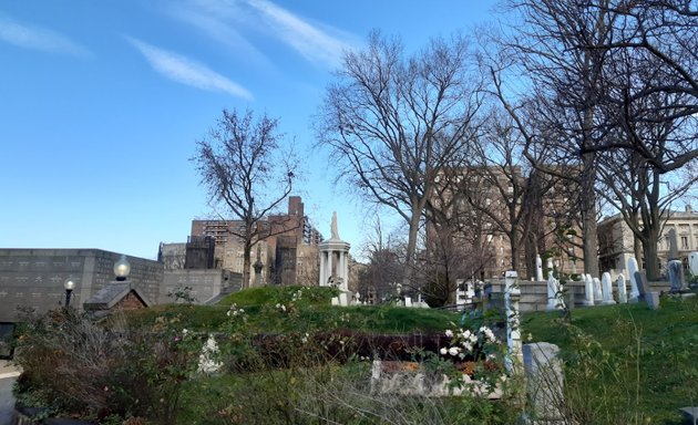 Photo of John Jacob Astor IV Grave