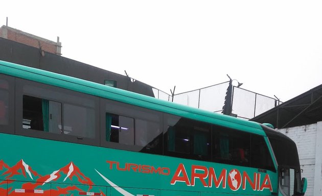 Foto de Risi Buss Lima