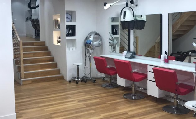 Photo de Camille Albane - Coiffeur Limoges