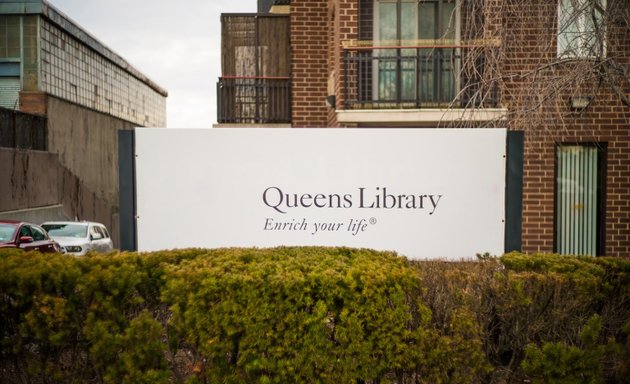 Photo of Queens Public Library at Middle Village