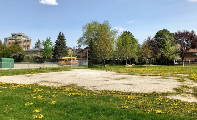 Photo of Seneca Hill Public School