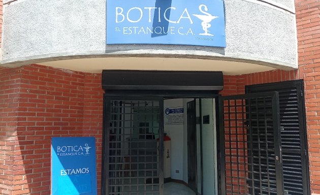 Foto de Botica El Estanque