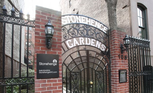 Photo of Stonehenge Gardens