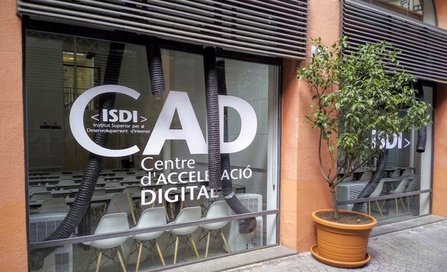 Foto de ISDI - La escuela de negocios de la Era Digital