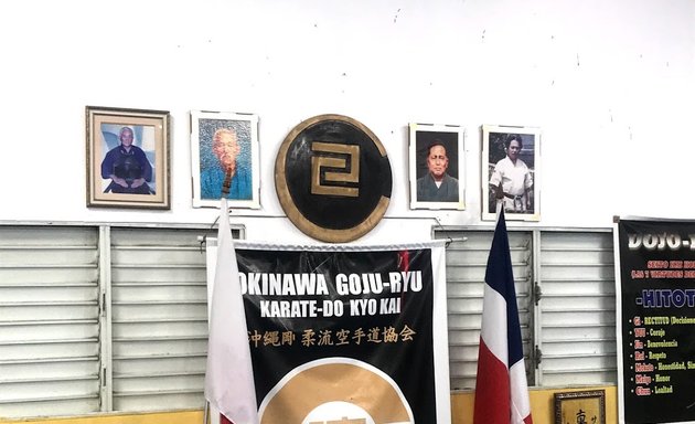 Foto de Miyagi Dojo, Okinawa Goju Ryu Karate-Do Kyo Kai. Seito Kai Kobudo