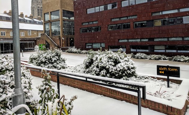 Photo of Stoke Newington School & Sixth Form