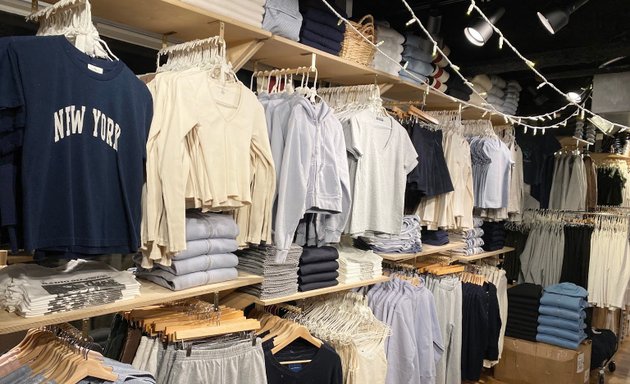 Photo of Brandy Melville - Fifth Avenue