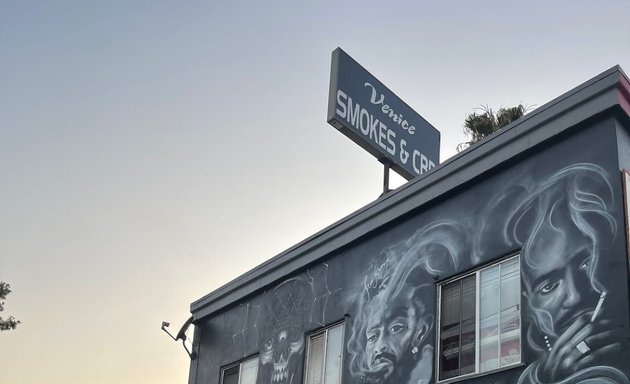 Photo of Venice Smokes & CBD