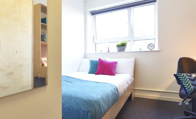 Photo of Raymont Hall - London Student Accommodation