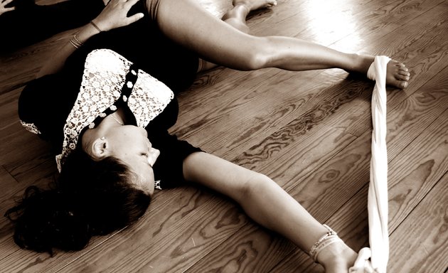 Photo de PY Marie-Lou - Cours de préparation à la naissance, massage femme enceinte, yoga/pilates