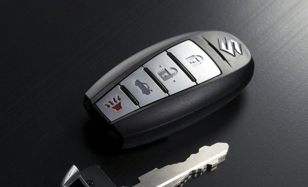Photo of car key Made san Antonio tx