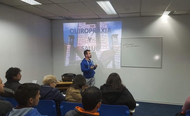 Foto de Estudio Quiropractico Rosario (Posturologia Clínica y Quiropraxia)