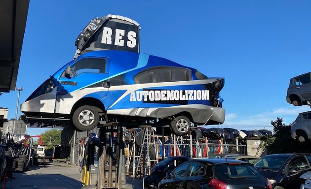 foto Autodemolizione Gratuita - Res Autodemolizioni