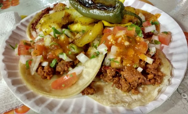 Photo of Chiquis Taco Truck