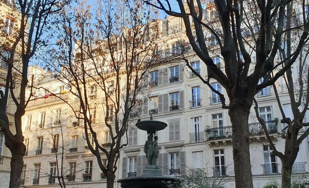 Photo de Lynda Trouvé Maison de Ventes aux Enchères