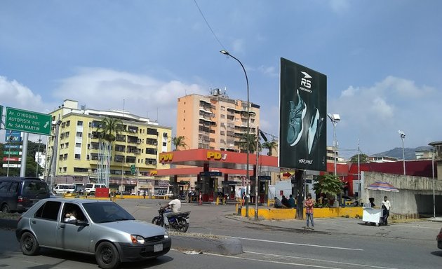 Foto de Estación de servicio PDV Lago Expresa Paraíso