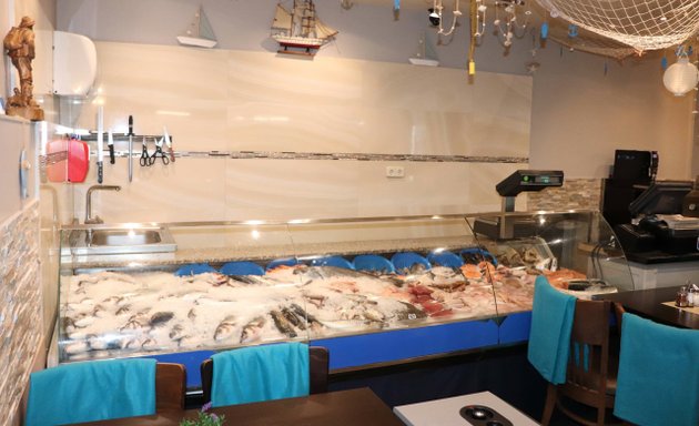 Foto von Atlantik Fischrestaurant Ayhan‘nin yeri