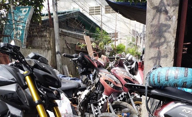 Photo of G. caneda's motorcycle repair and machine shop