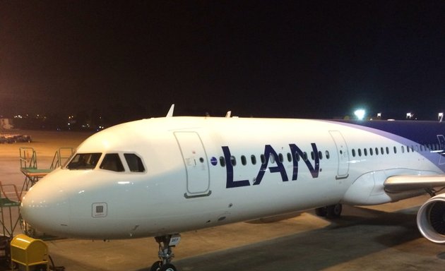Foto de Base de Operaciones y Mantenimiento LATAM Airlines