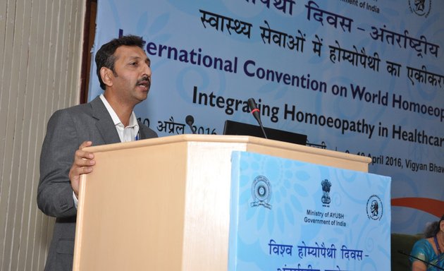 Photo of Dr. Prashant Tamboli