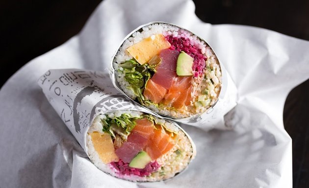 Photo of En Hakkore Sushi Burrito & Poke Bowl