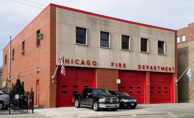 Photo of Chicago Fire Department Engine 124 Truck 38