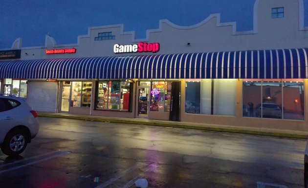 Photo of GameStop