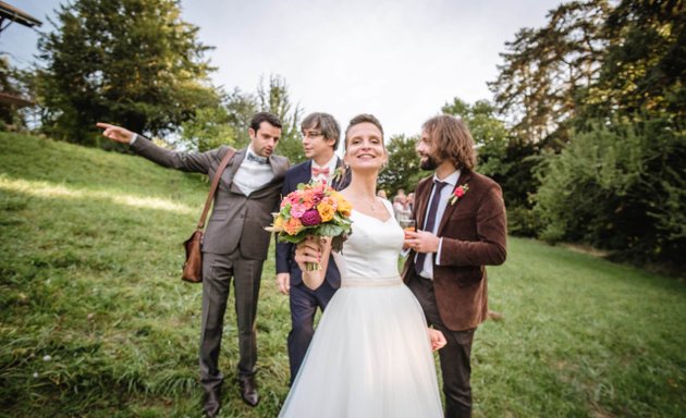 Photo de Anne-Laure Neves - Robes de mariée sur mesure, pièces uniques