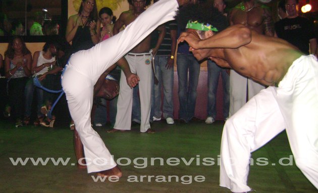 Foto von Colognevisions GbR - Sambashow Brasilshow Sambatänzerinnen Capoeira