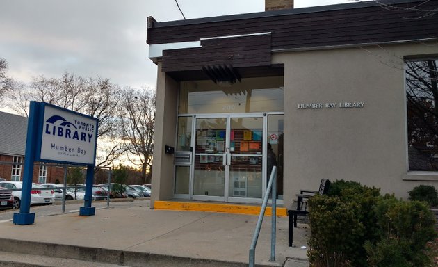 Photo of Toronto Public Library - Humber Bay Branch