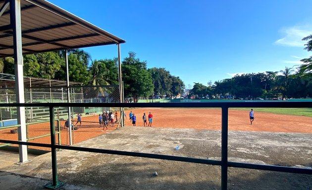 Foto de Play De Softball De los Jardines.