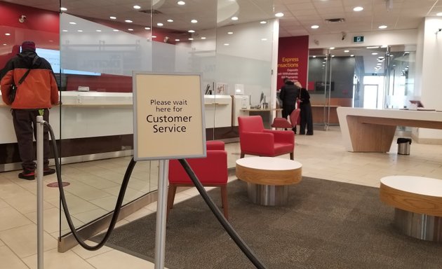 Photo of CIBC Branch with ATM