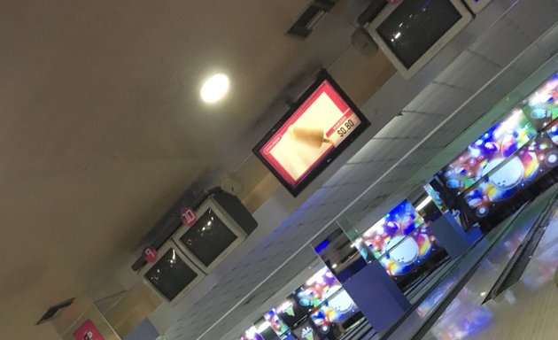 Foto de Cosmic Bowling