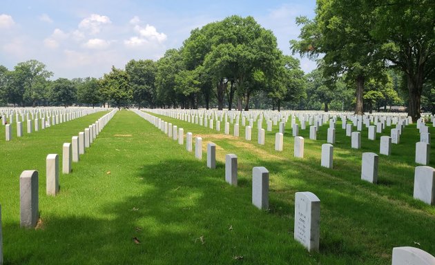 Photo of Memphis National Cemetery