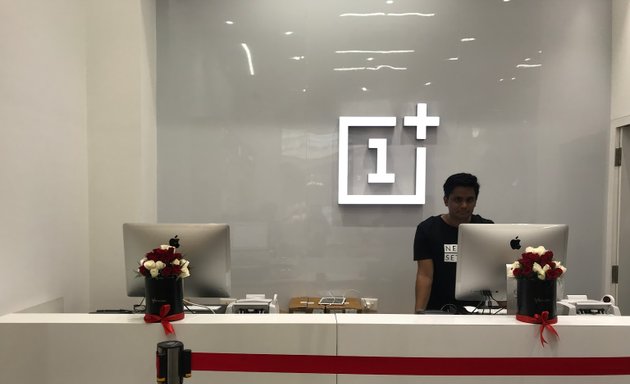 Photo of OnePlus Experience Store
