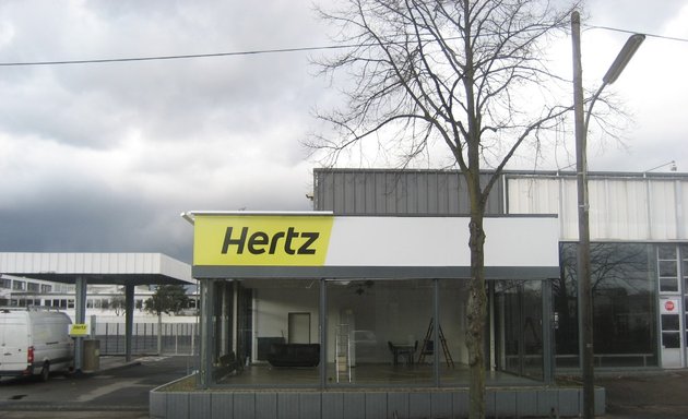 Foto von Hertz Autovermietung Köln