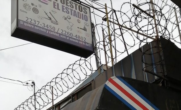 Foto de Auto Repuestos El Estadio.