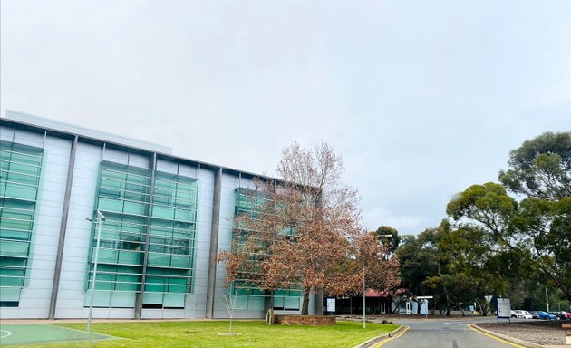 Photo of University of South Australia Library - Mawson Lakes campus