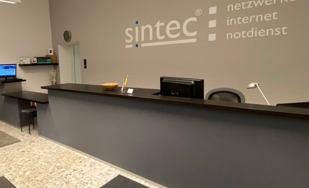 Foto von SINTEC IT-SERVICES Computer Netzwerke Notdienst
