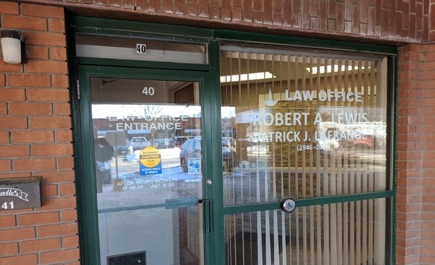 Photo of Robert Lewis Law Offices