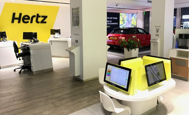 Photo of Hertz - London - Marble Arch (Central London)