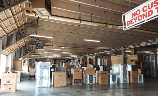 Photo of Hahn Appliance Warehouse Distribution Center