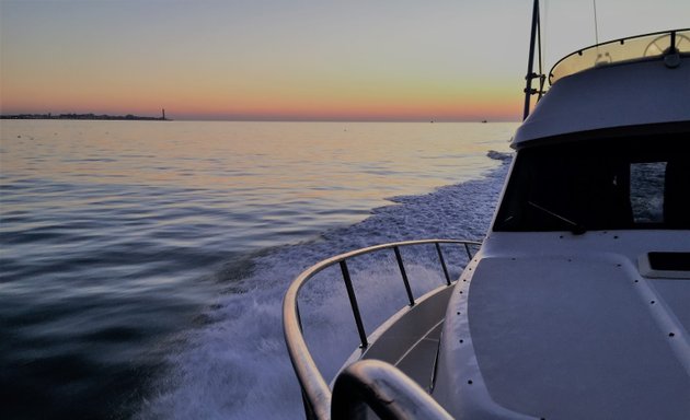 Foto de Andaluza de Barcos; Escuela y servicios náuticos