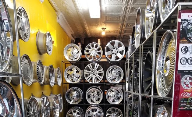 Photo of Mercado Tires & Wheels Inc